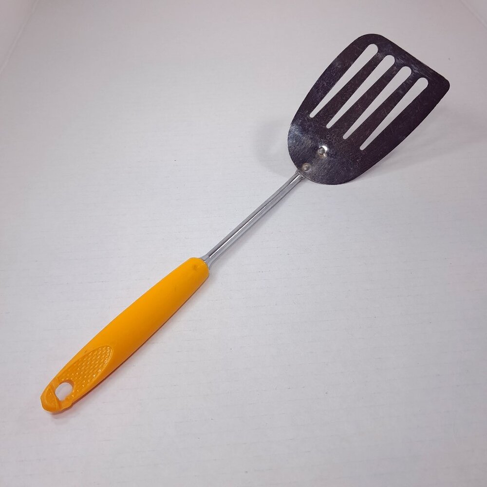 Vintage Ekco Slotted Angled Spatula turner flipper metal Yellow Plastic‎ Handle